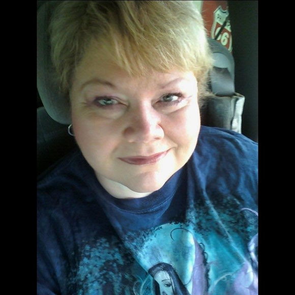 Meet your Posher, Deborah - Picture 1 of 1